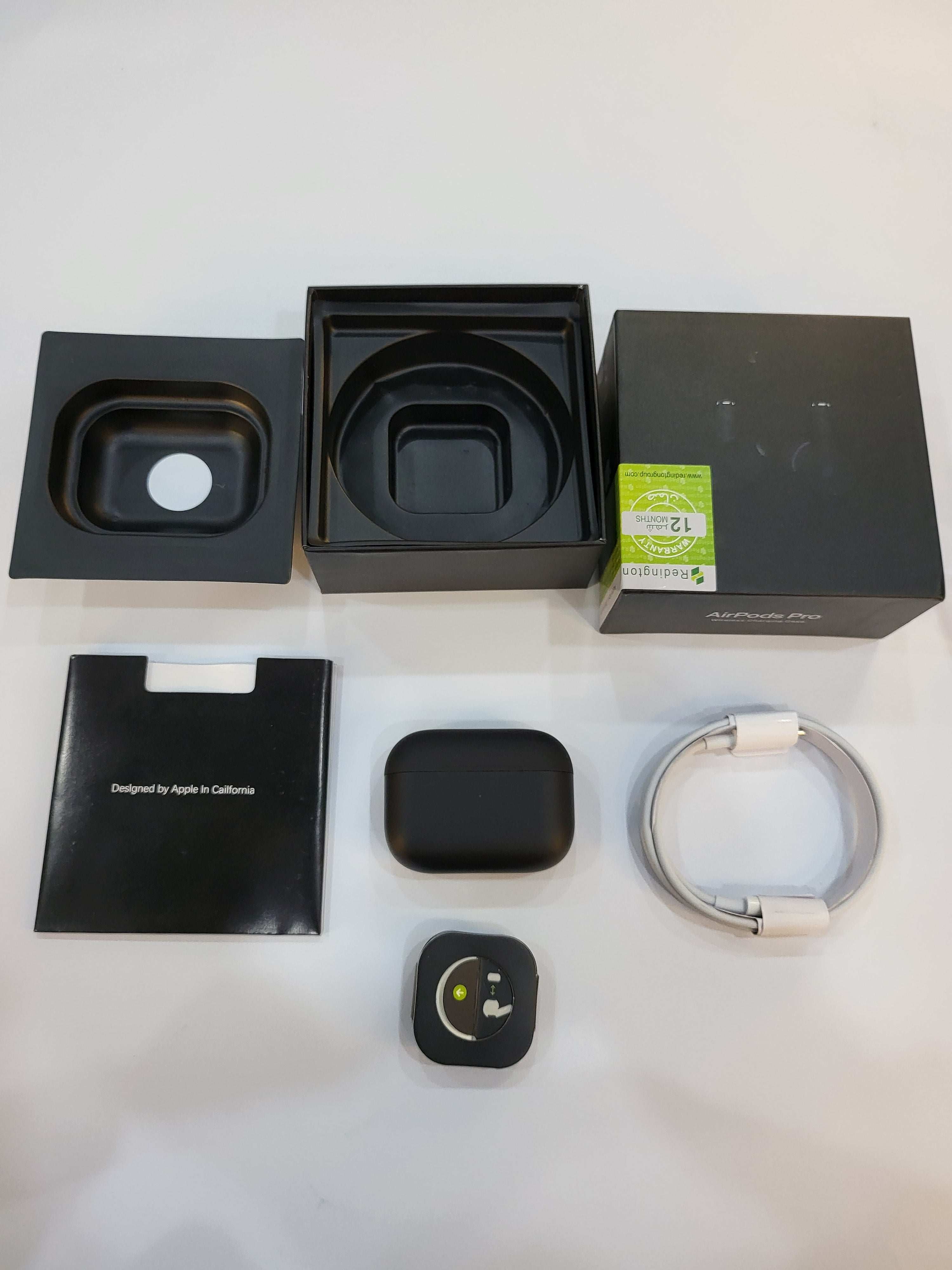 IPhone | Apple | Airpods Pro Black with wireless charging case