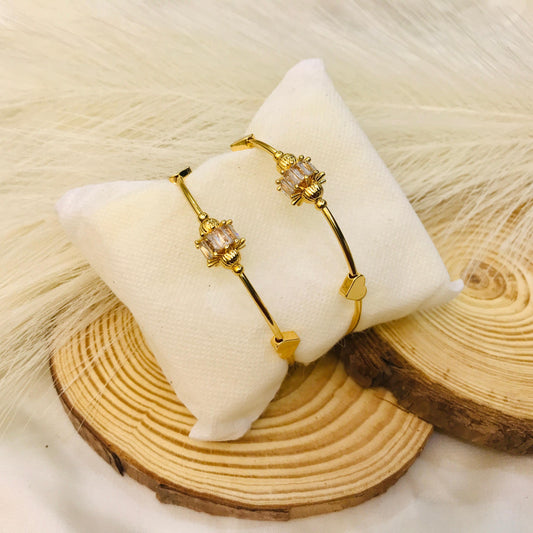 Adjustable Adult Bangle-84 (White)